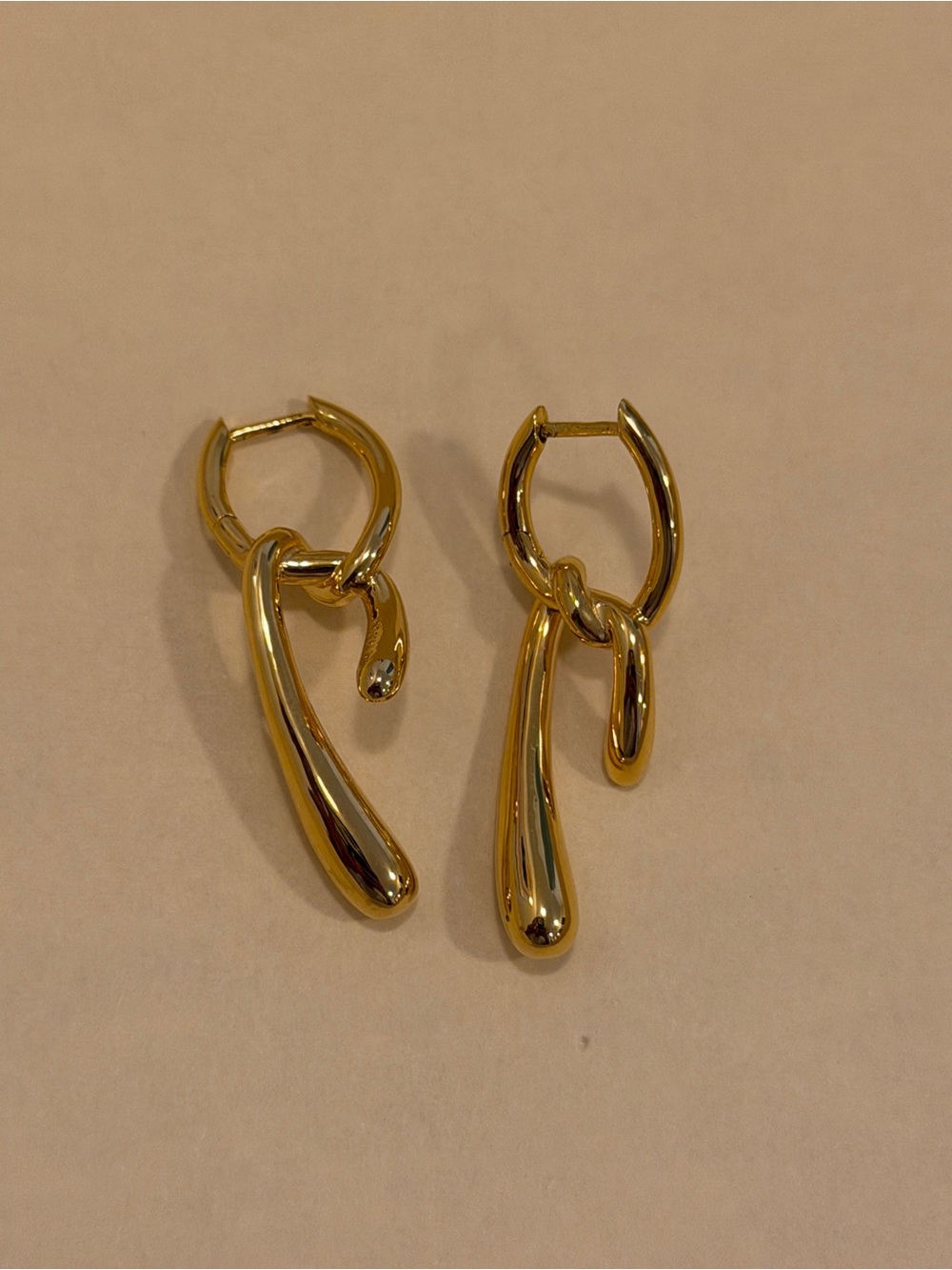 Pdpaola Twist Hoops - Picture 3 of 5